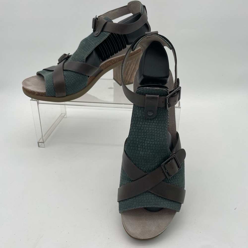 Dansko turquoise Green chunky block heel‎ Emboss Comfort Sandal EU 42 US 11.5-12